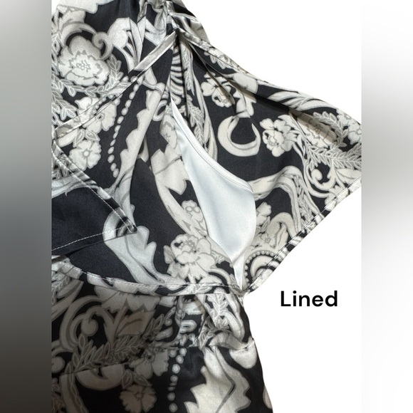 Vintage CACHE Y2K One shoulder top SILK Blouse 
Black and White Size Small - Picture 8 of 12